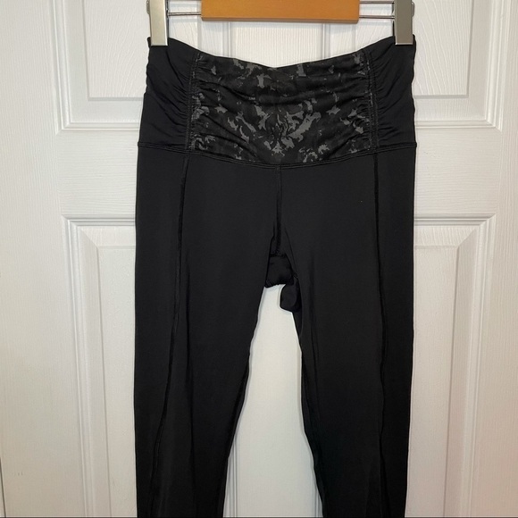 LULULEMON Runday Crop Black / Beautiful Baroque Black Leggings 4 - Picture 4 of 8